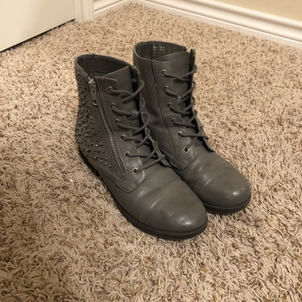 Size 6 Combat boots